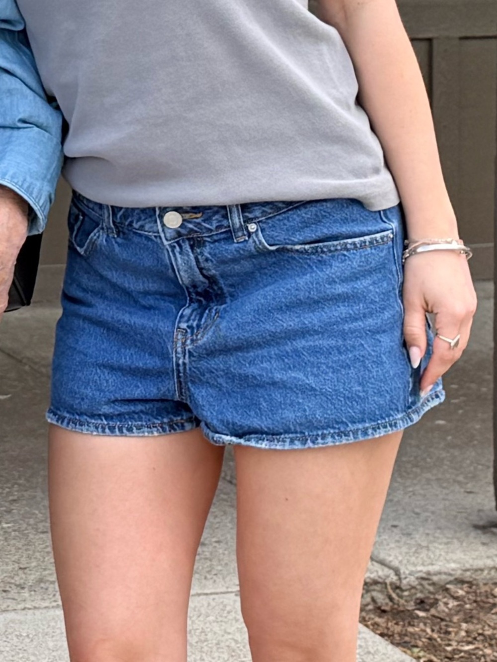 Pacsun High-Rise Denim Women’s Shorts - Blue size 27 - Picture 6 of 7
